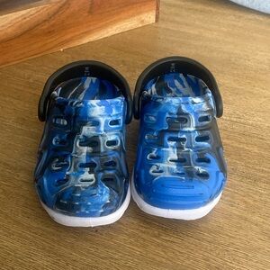 Toddler Skechers crocs